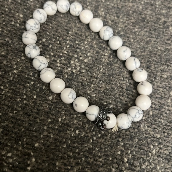 #66 Couples Bracelets His and Her Bracelets King & Queen Crown Heart - Picture 3 of 3